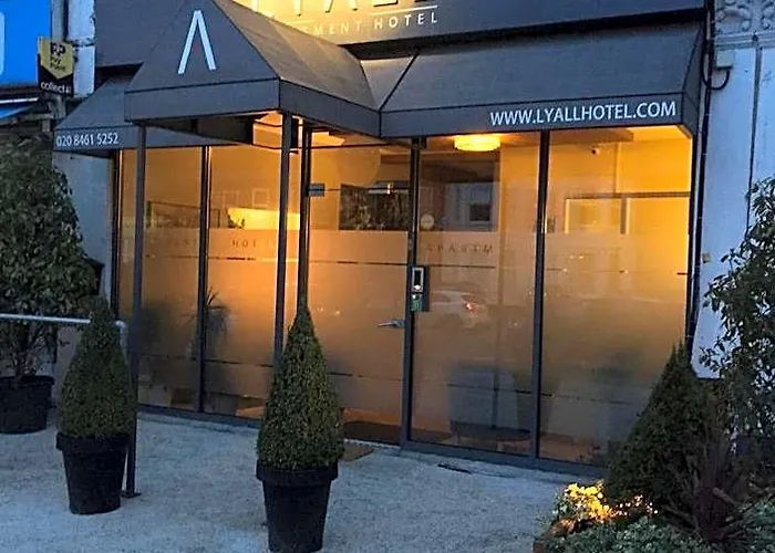 Lyall Apartment Hotel London